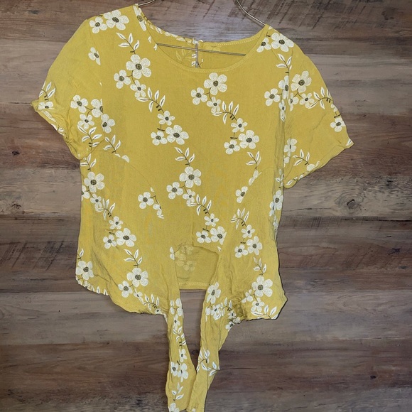 A13 Yellow Floral Blouse Daisy Embroidered Front Tie Top Short Sleeve sz Small - Picture 6 of 12